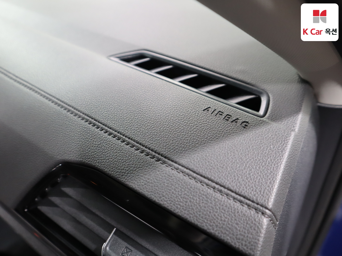 Volkswagen Jetta 2023 - Image 32