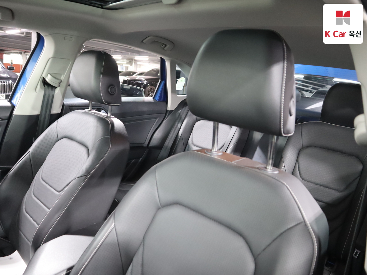 Volkswagen Jetta 2023 - Image 19