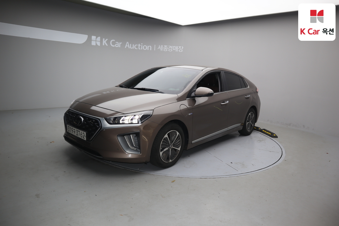Hyundai Ioniq