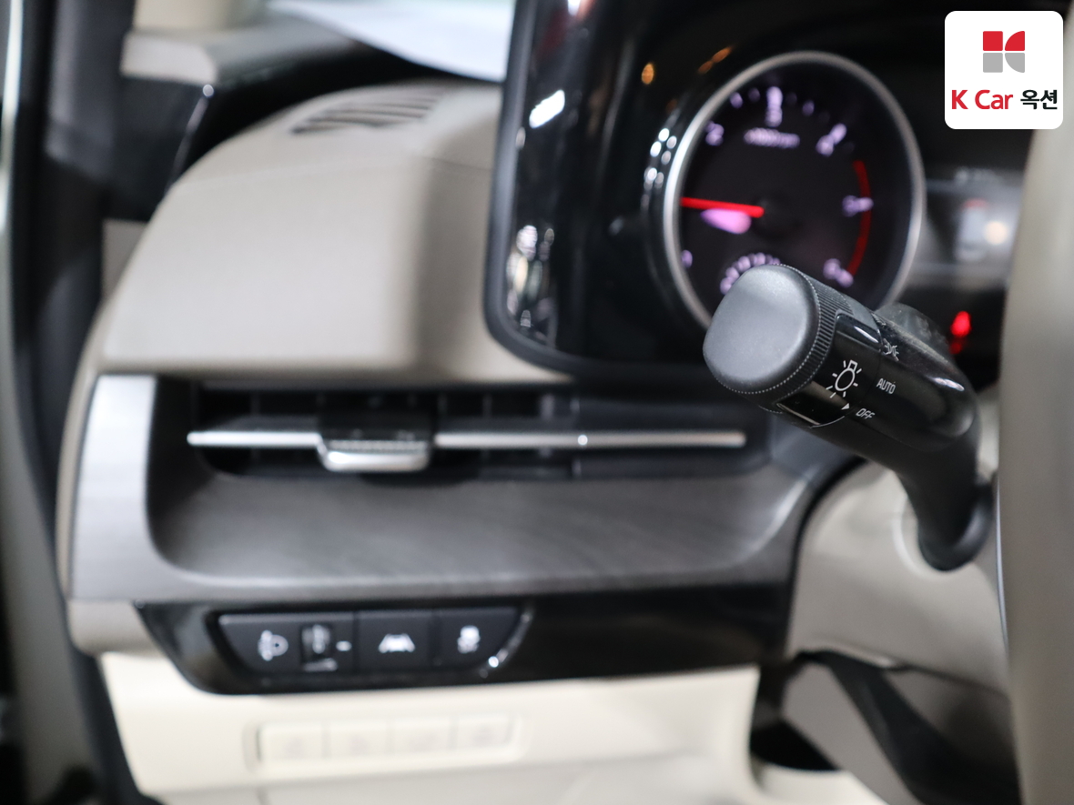 كيا - كارنفال - Image 9