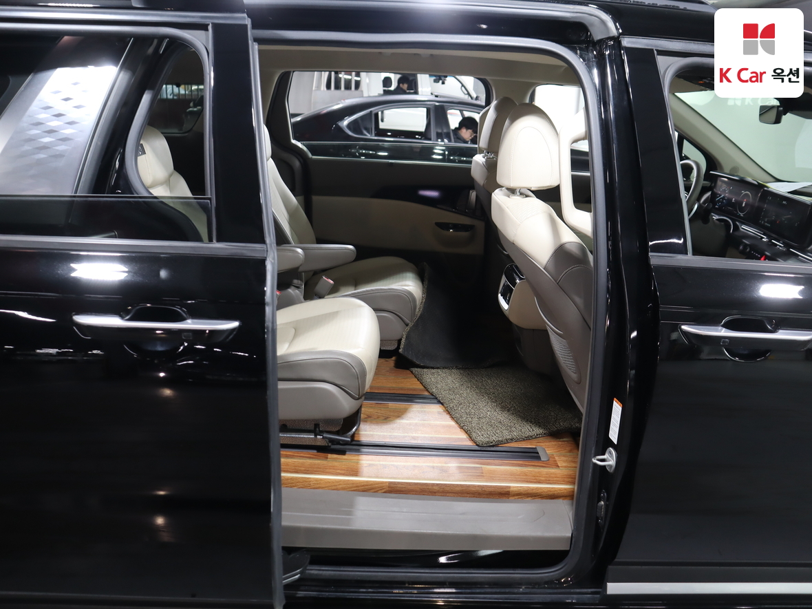 كيا - كارنفال - Image 27