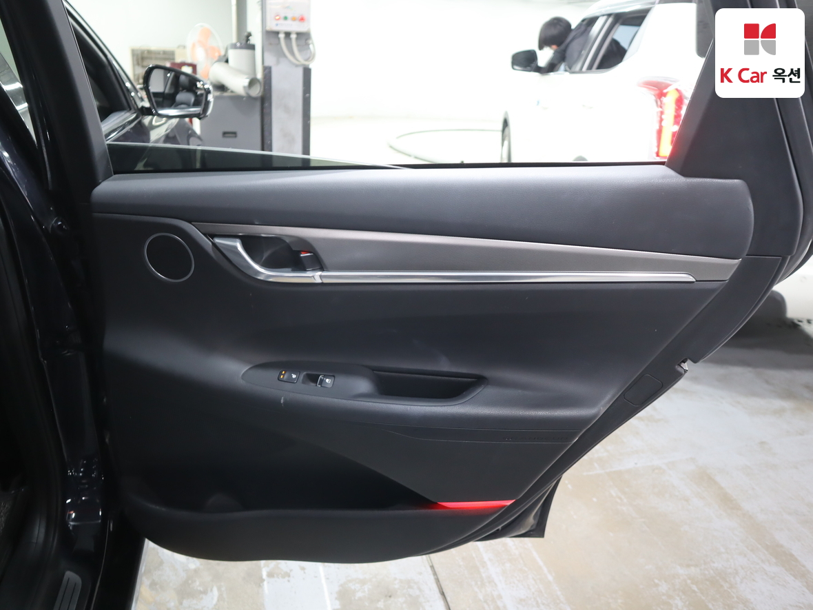 هيونداي - أزيرا - Image 28