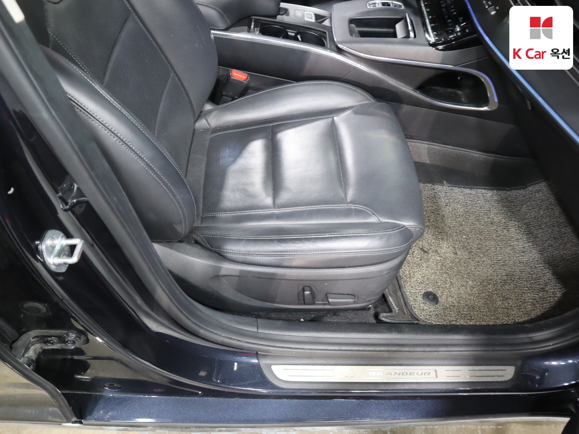 هيونداي - أزيرا - Image 31