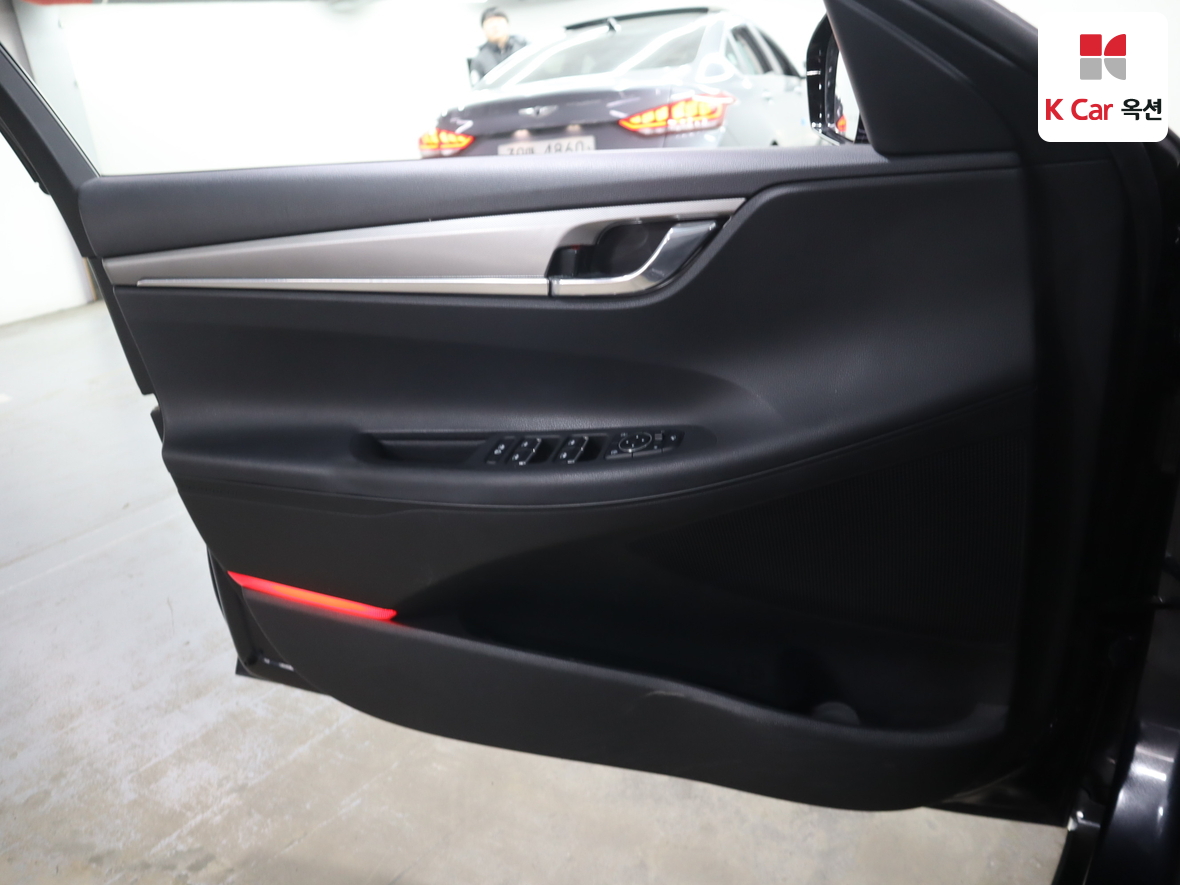 هيونداي - أزيرا - Image 8