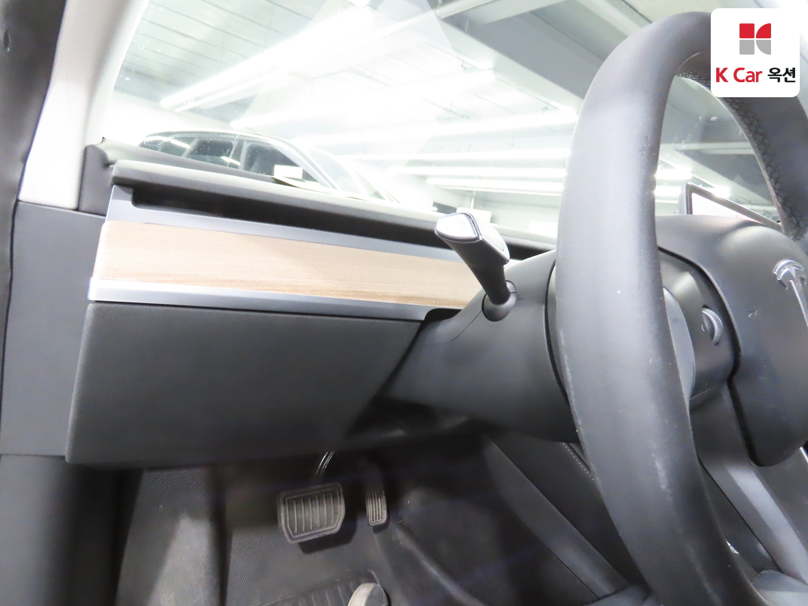 تسلا - MODEL 3 - Image 9