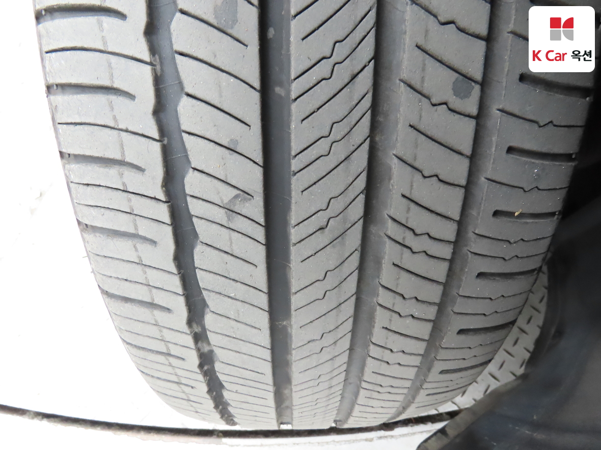 تسلا - MODEL 3 - Image 33