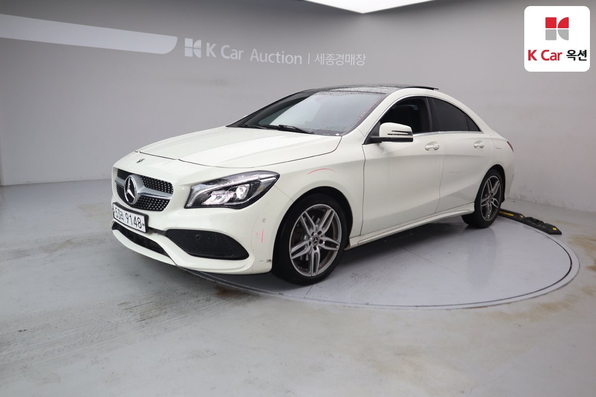 Mercedes-Benz CLA 220