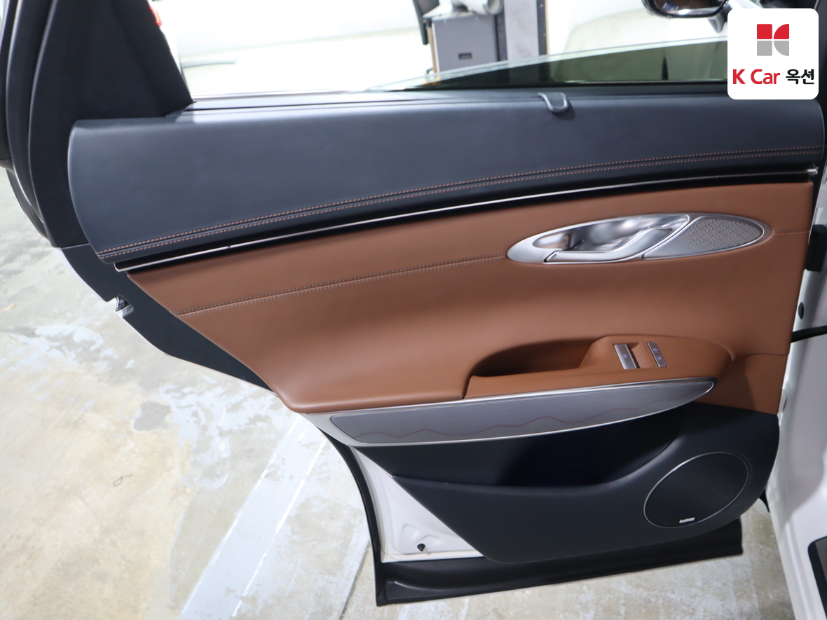 جينسس - GV70 - Image 23