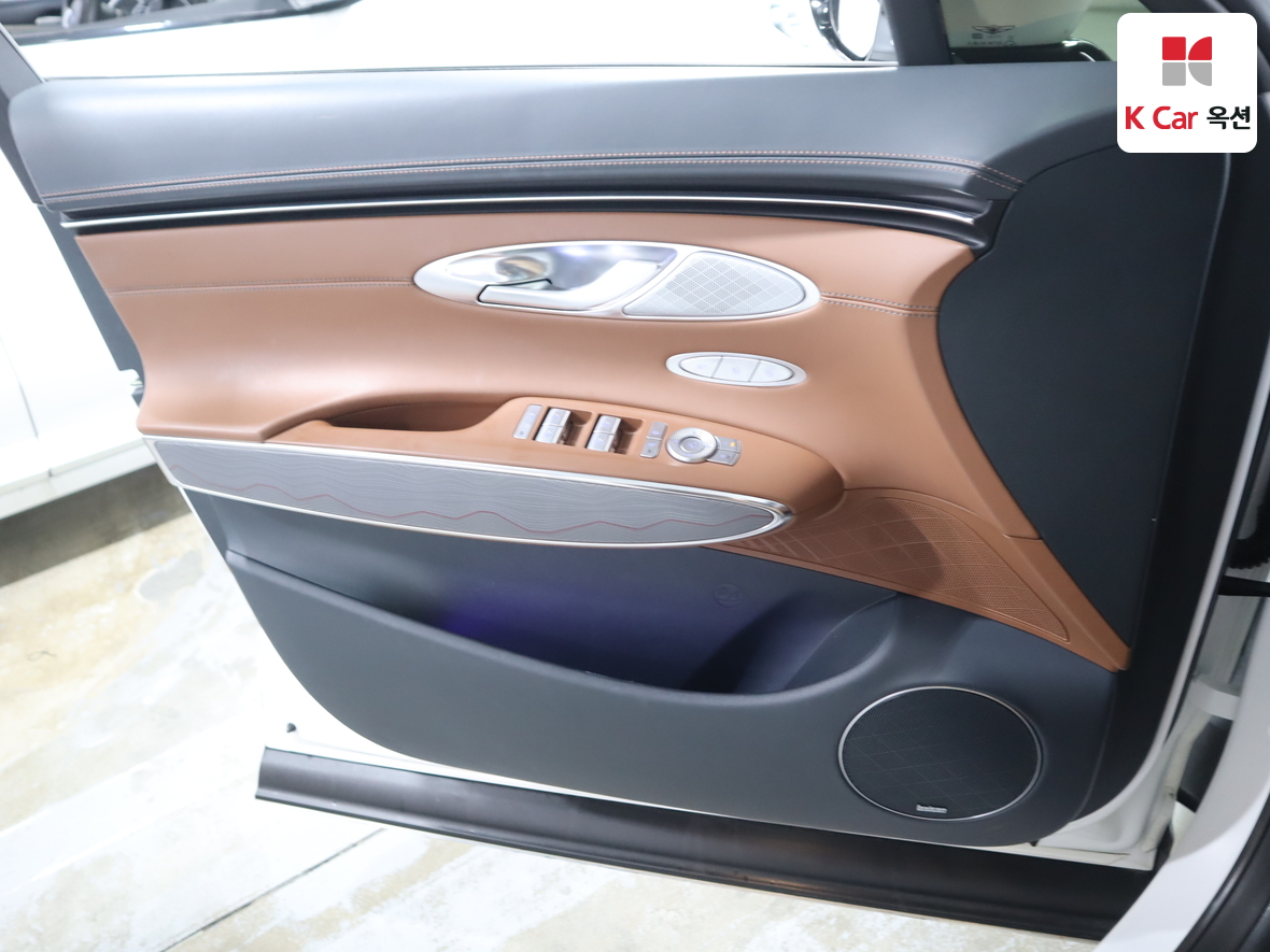 جينسس - GV70 - Image 8