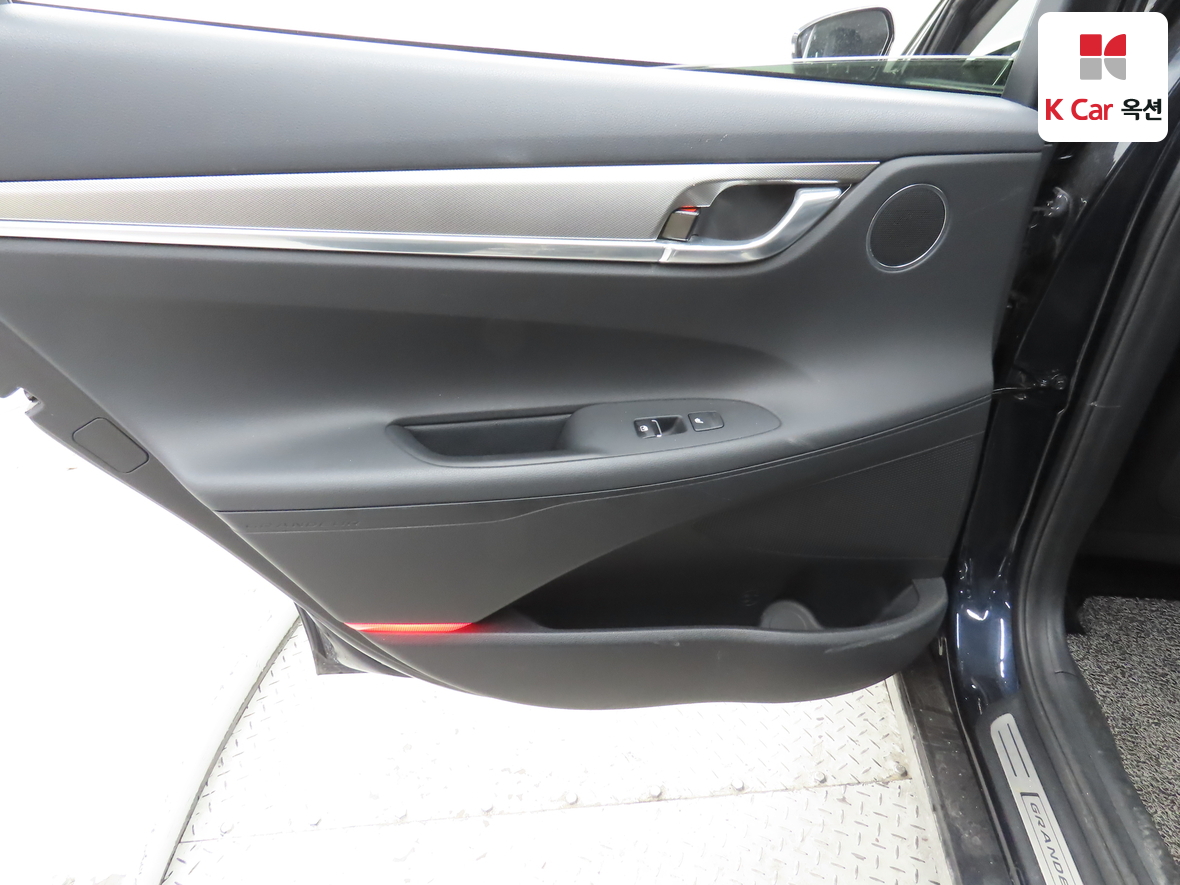 هيونداي - أزيرا - Image 22