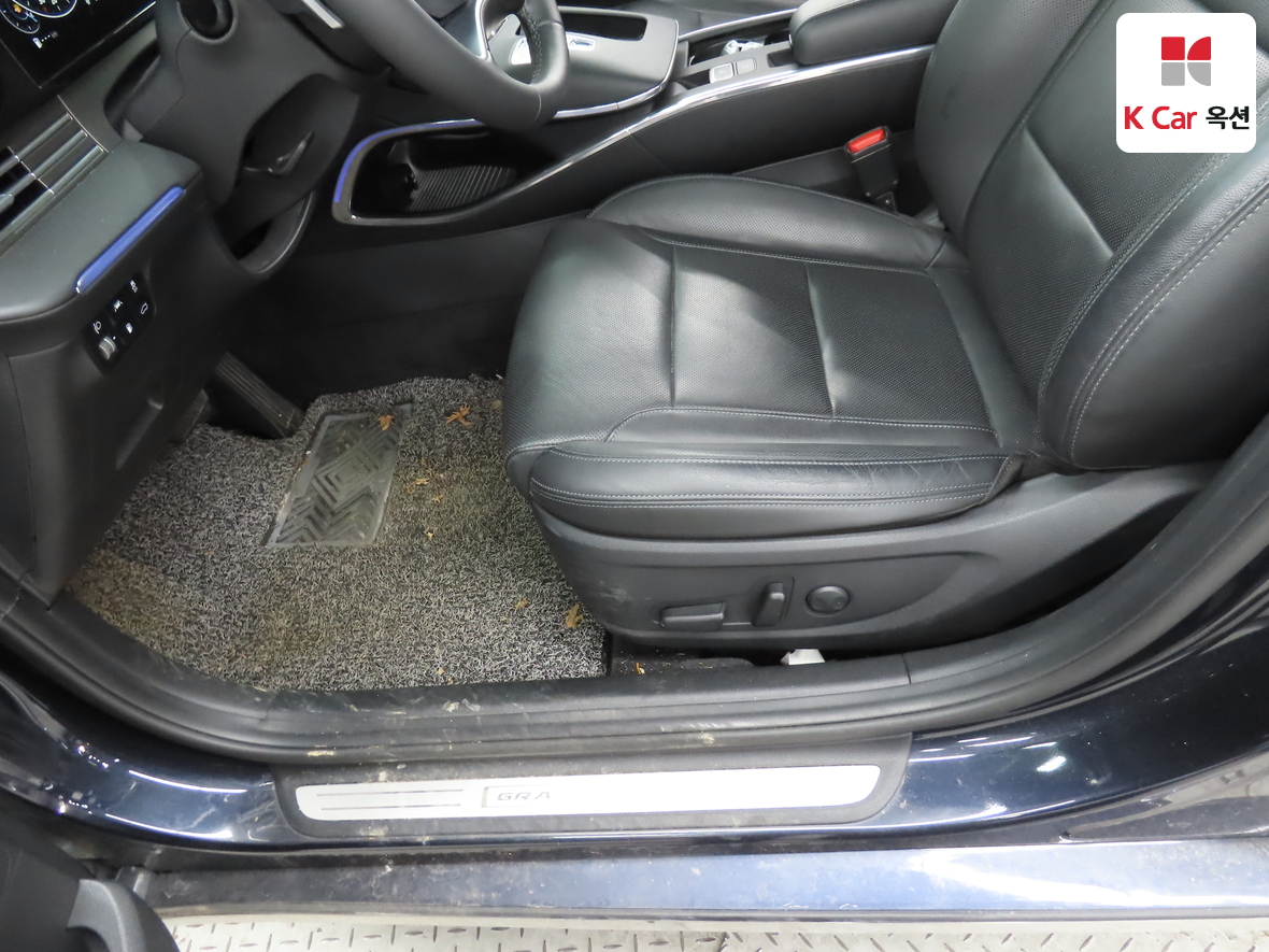 هيونداي - أزيرا - Image 18