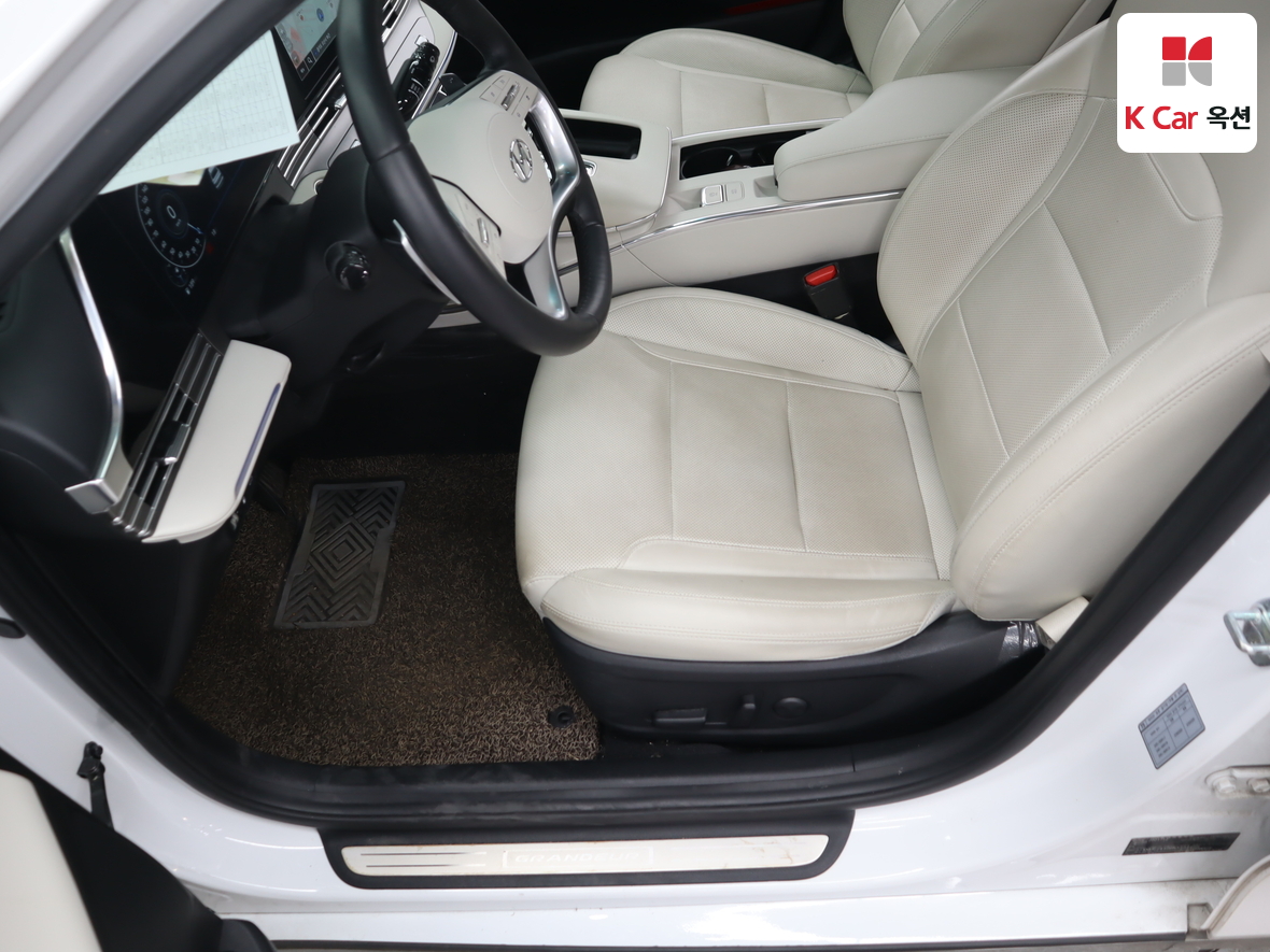 هيونداي - أزيرا - Image 18