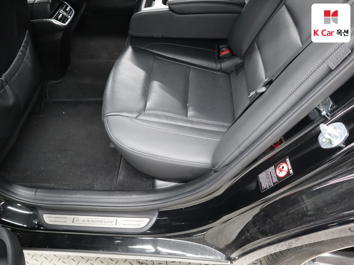 هيونداي - أزيرا - Image 24