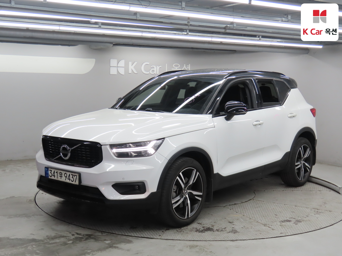 فولفو - XC40