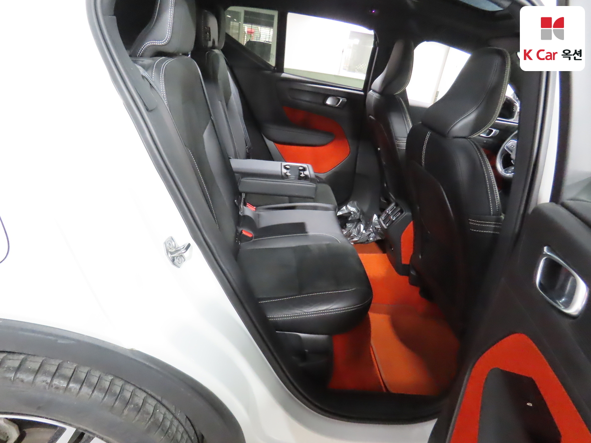 فولفو - XC40 - Image 31