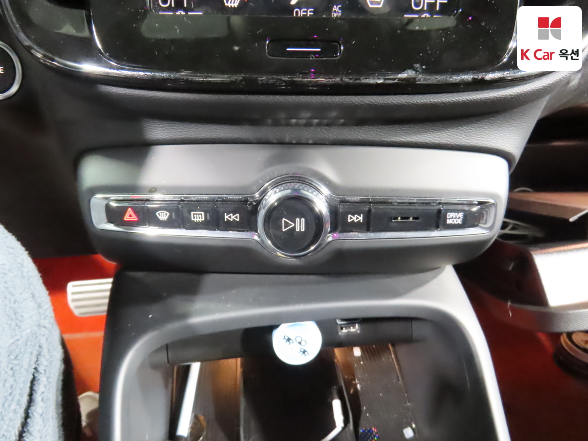 فولفو - XC40 - Image 15