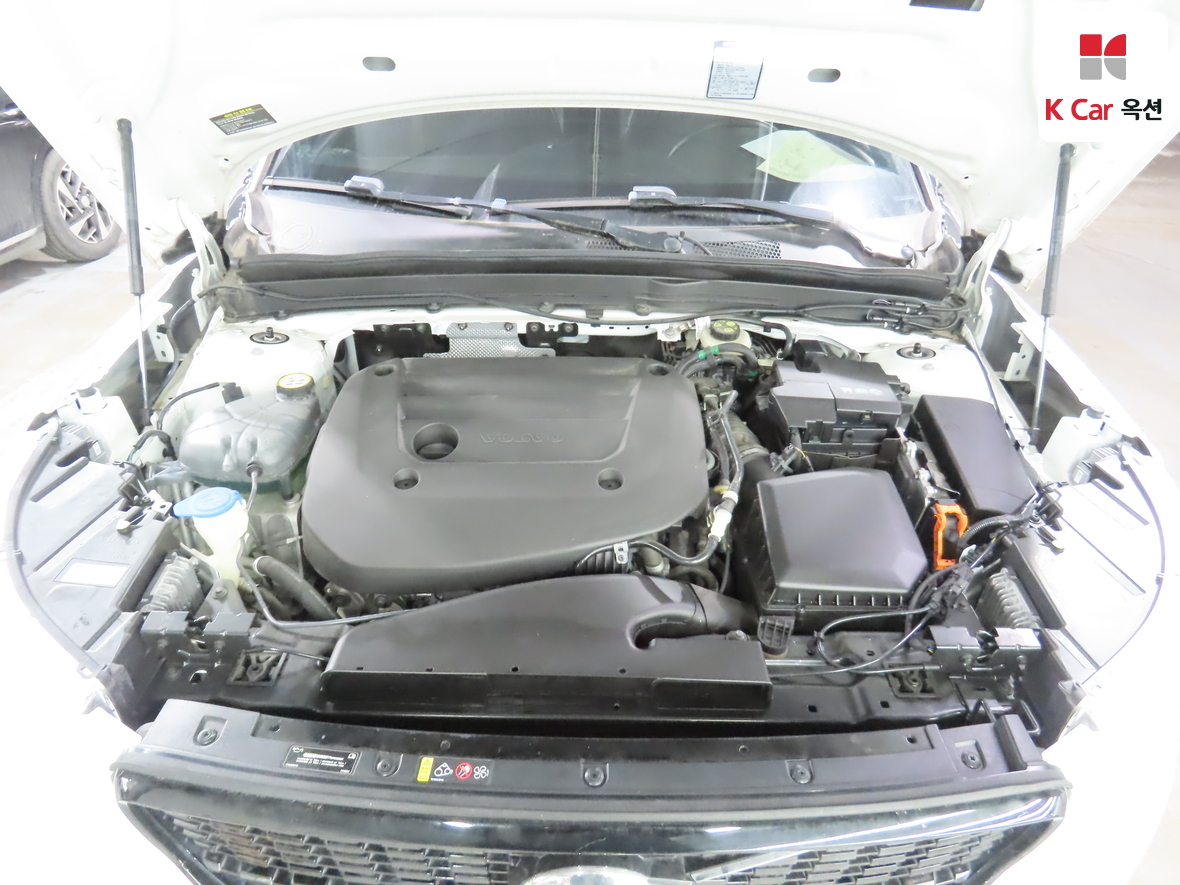 فولفو - XC40 - Image 36