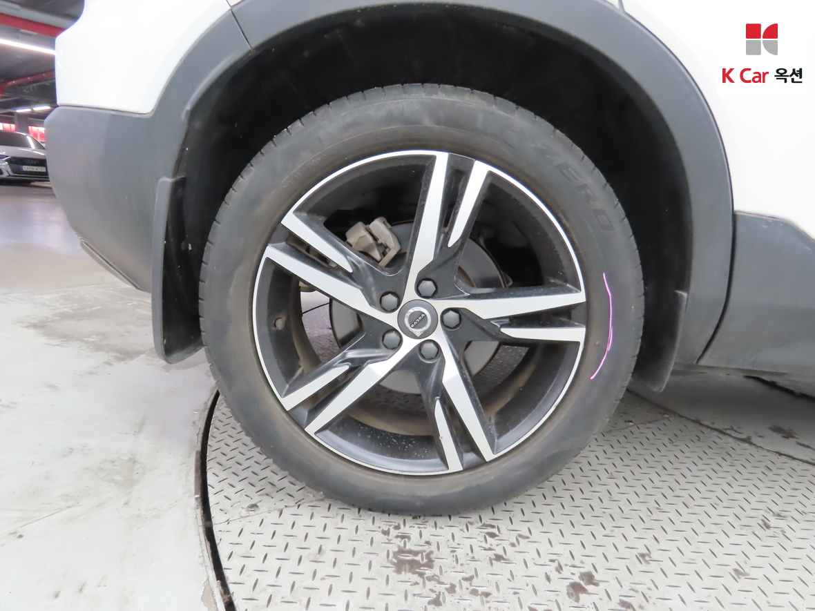 فولفو - XC40 - Image 44