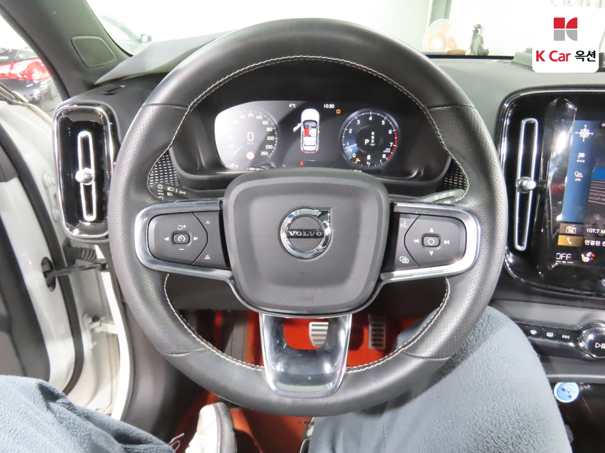 فولفو - XC40 - Image 10