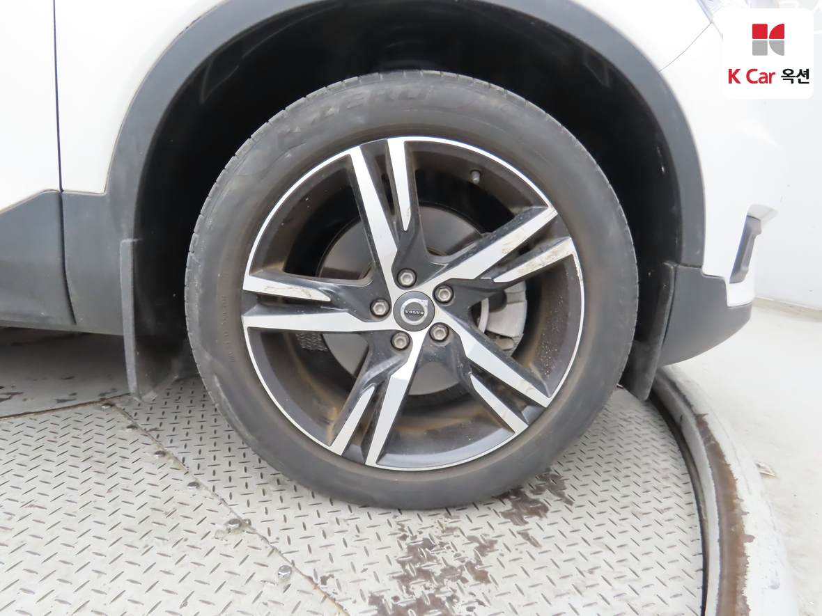 فولفو - XC40 - Image 45