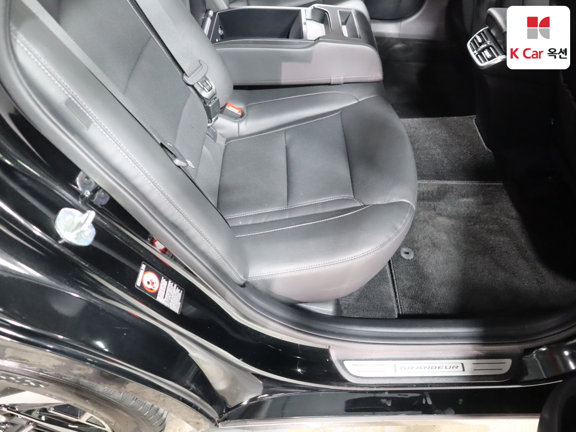 هيونداي - أزيرا - Image 29