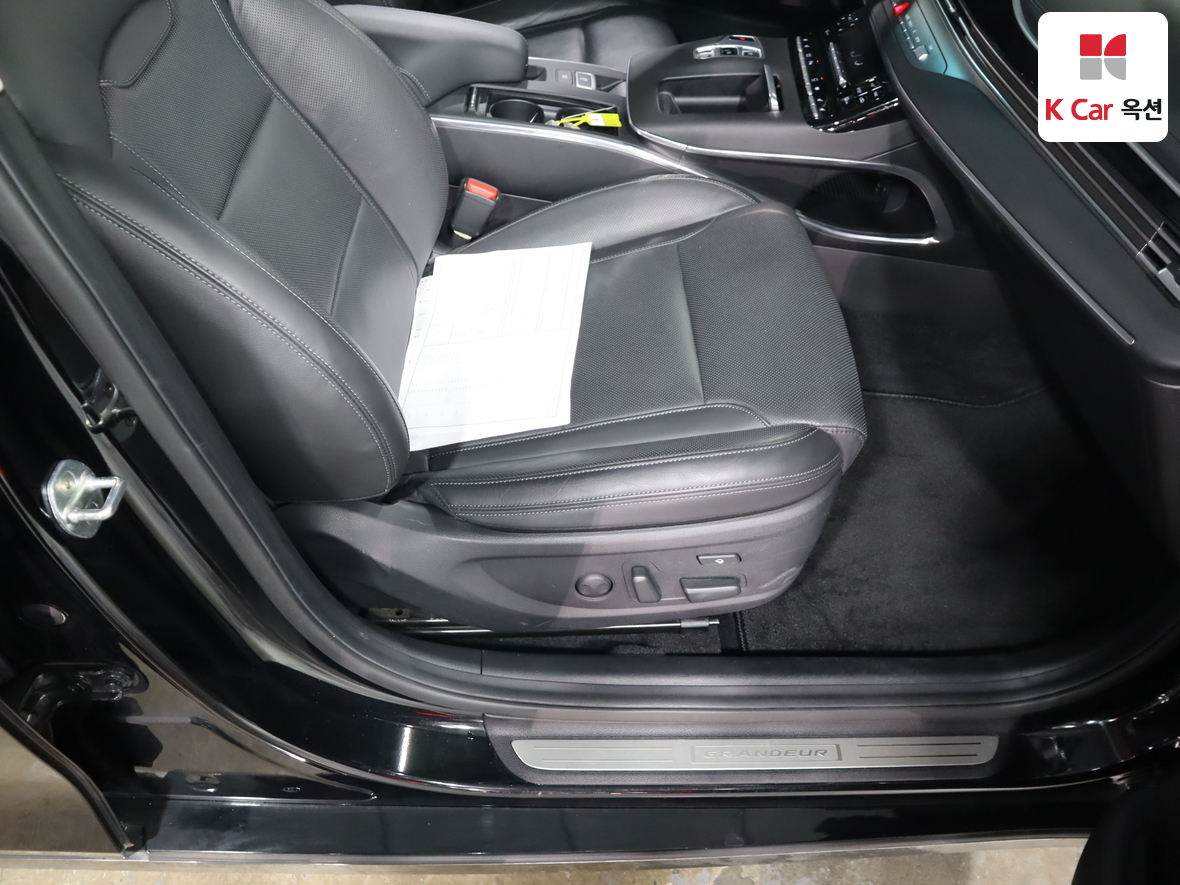 هيونداي - أزيرا - Image 31