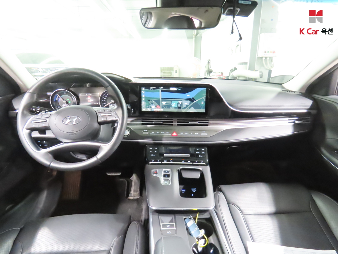 هيونداي - أزيرا - Image 3