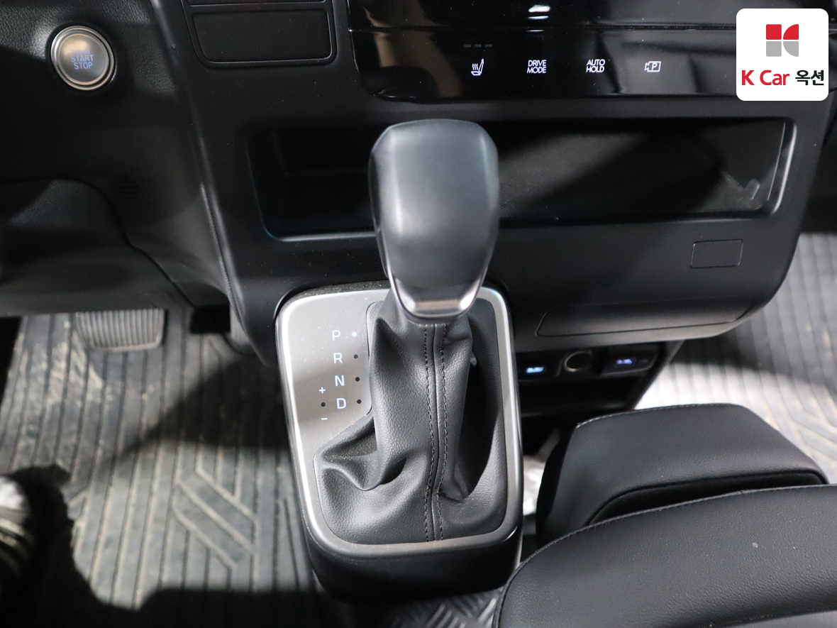 هيونداي - ستاريا - Image 16