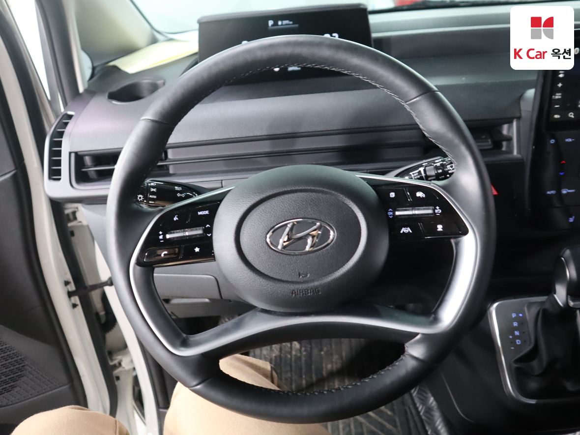 هيونداي - ستاريا - Image 10