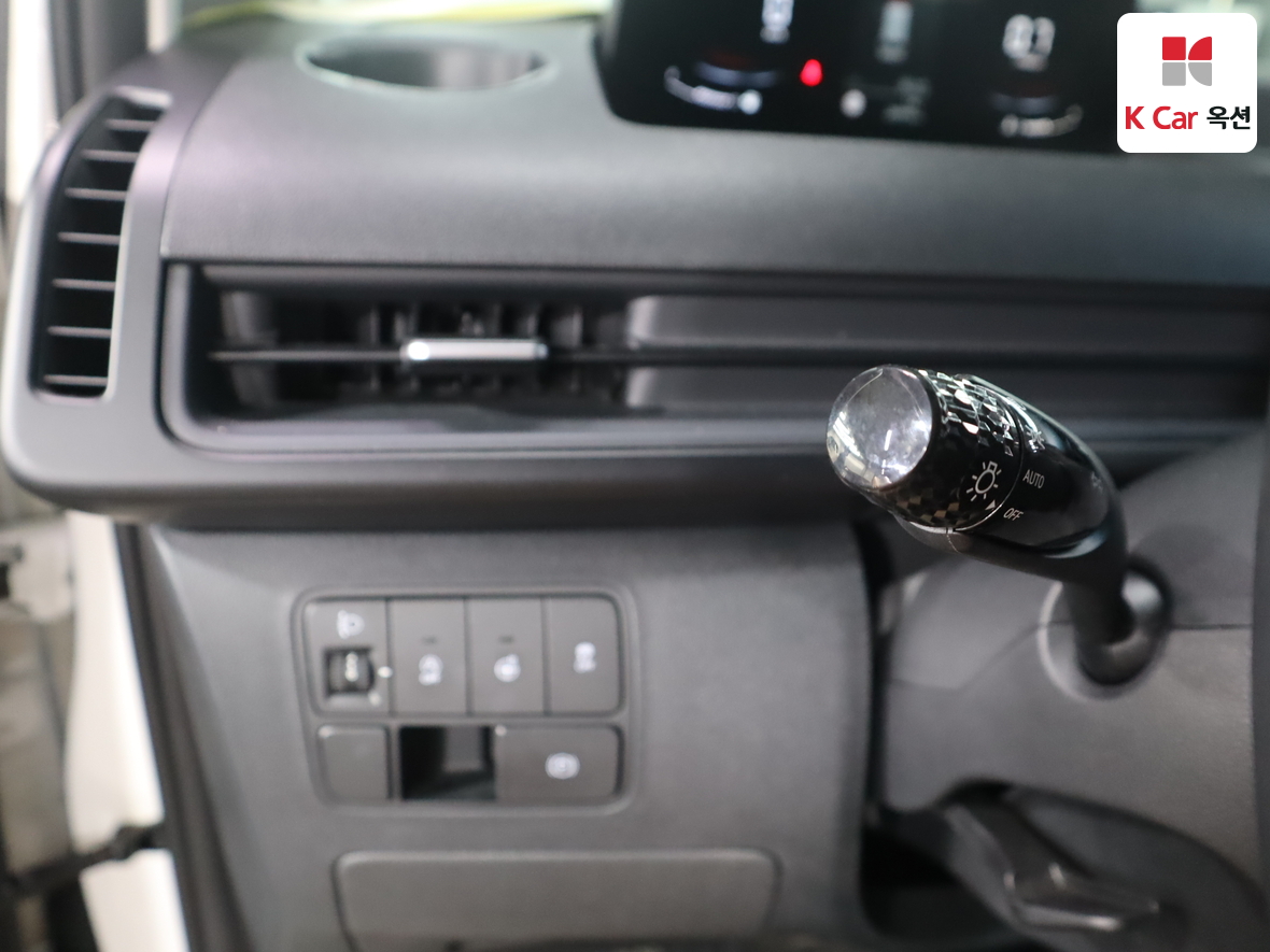 هيونداي - ستاريا - Image 9