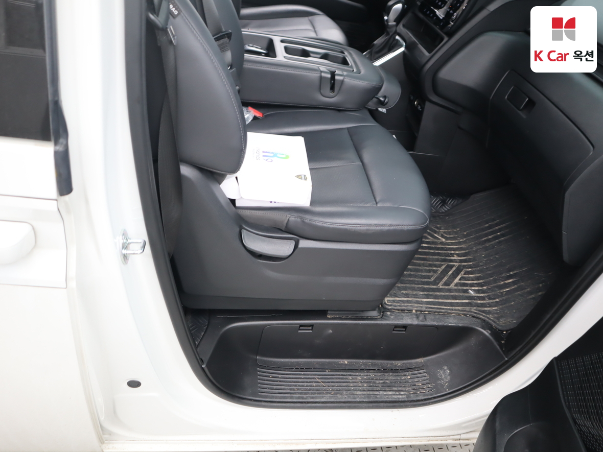 هيونداي - ستاريا - Image 26