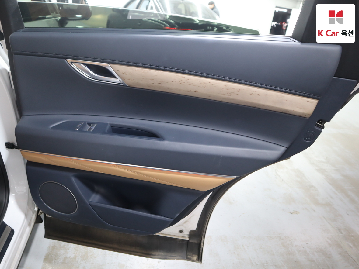 جينسس - GV80 - Image 27