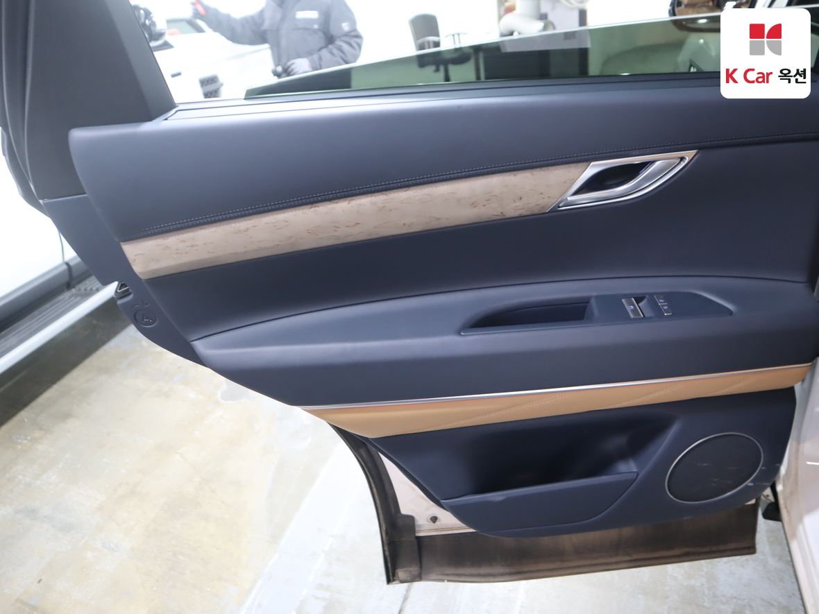 جينسس - GV80 - Image 21