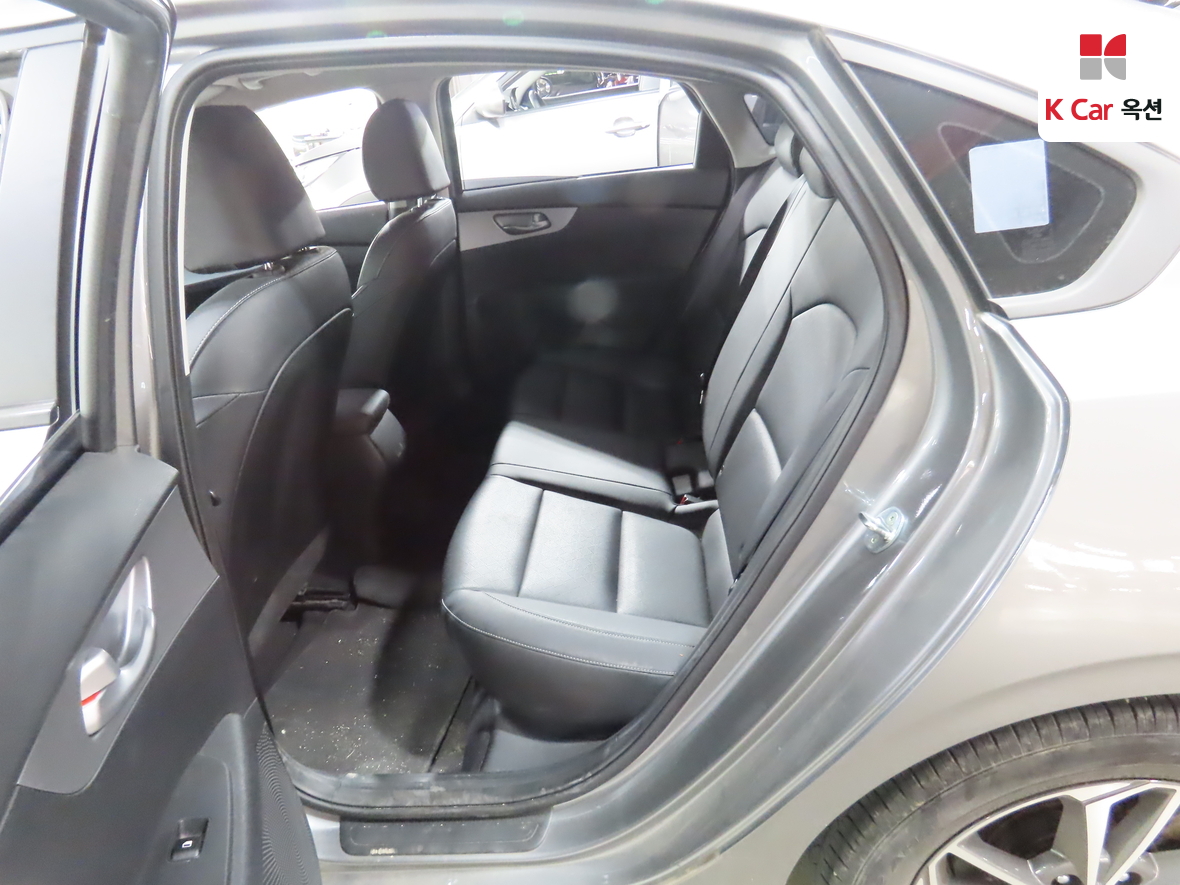 كيا - K3 - Image 23