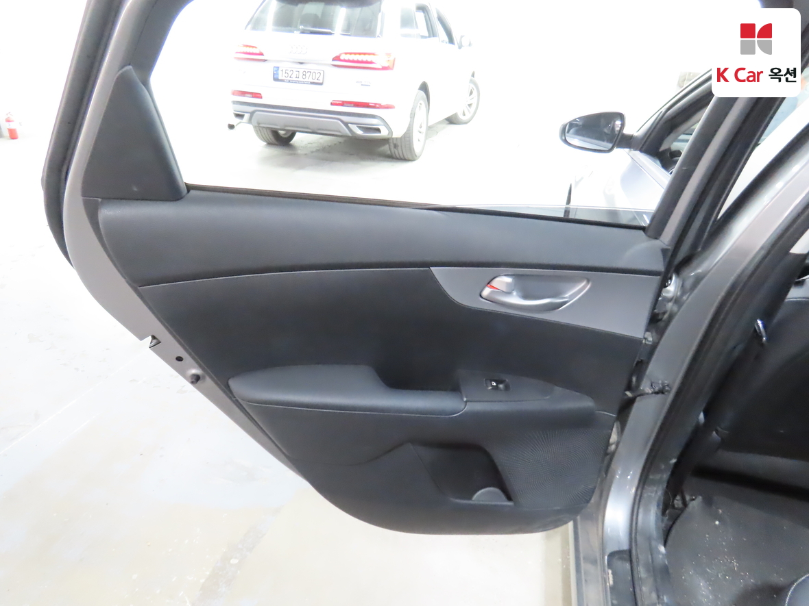 كيا - K3 - Image 22