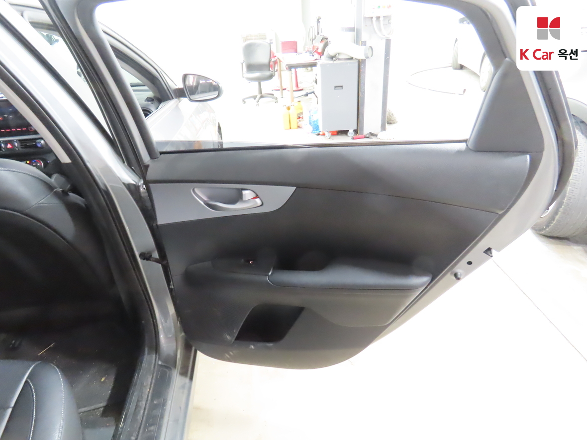 كيا - K3 - Image 26