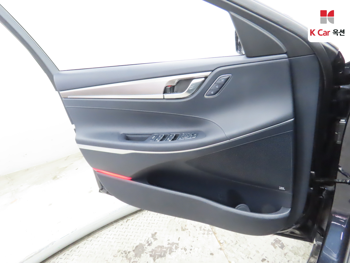 هيونداي - أزيرا - Image 8