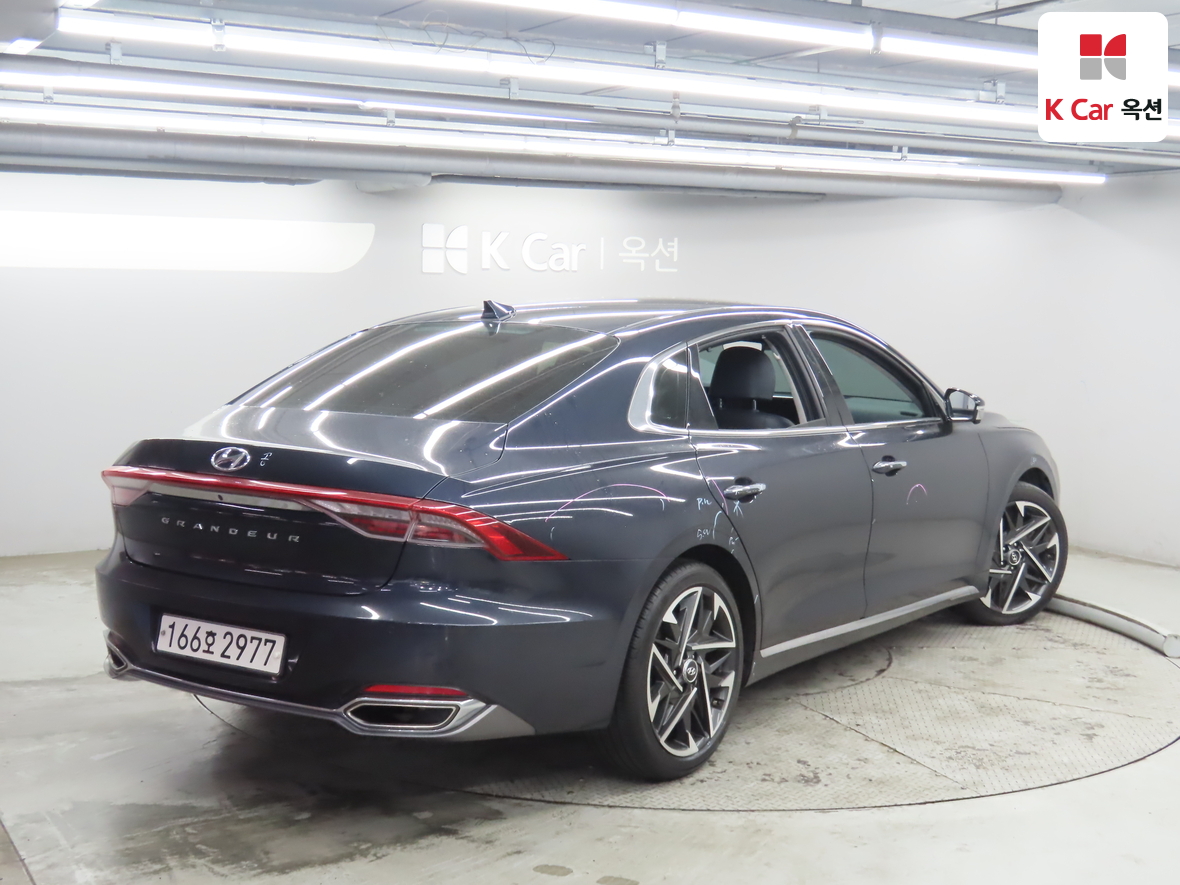 هيونداي - أزيرا - Image 2