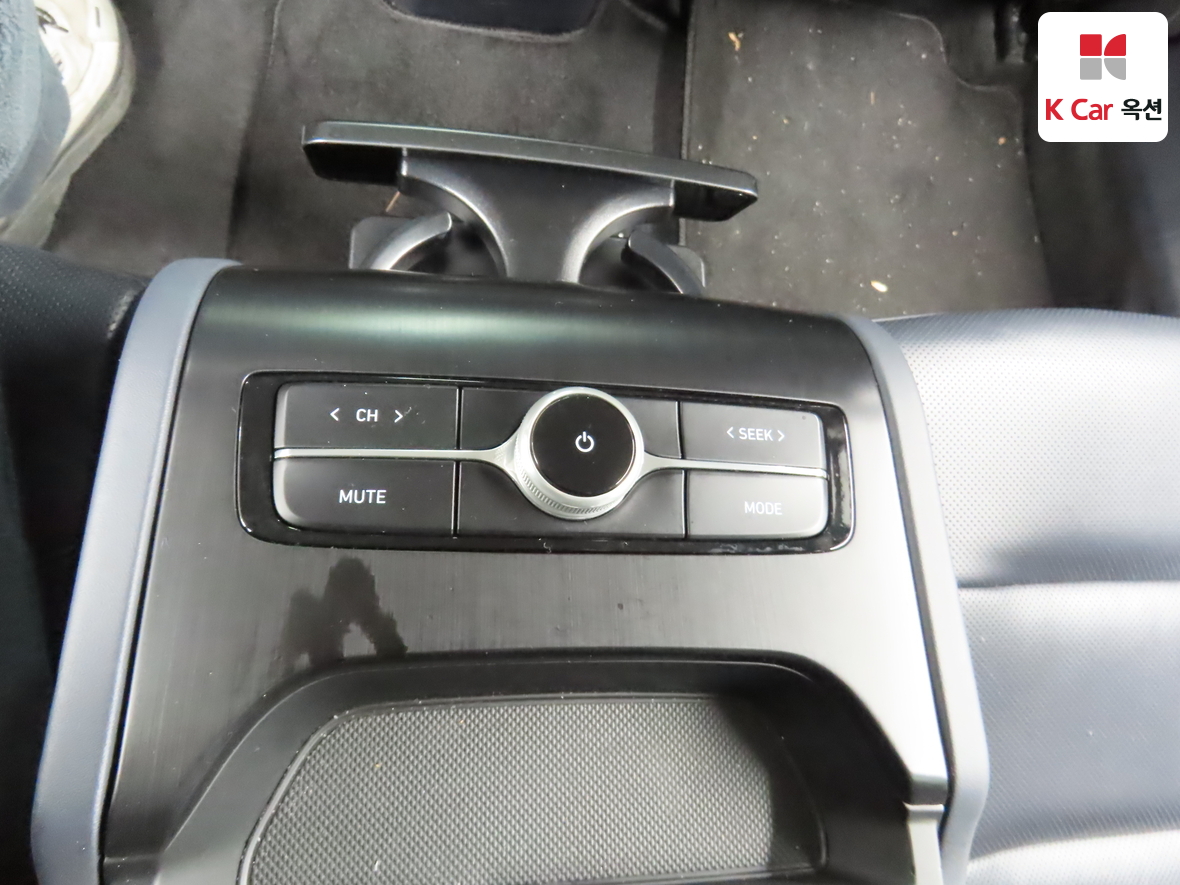 هيونداي - أزيرا - Image 25