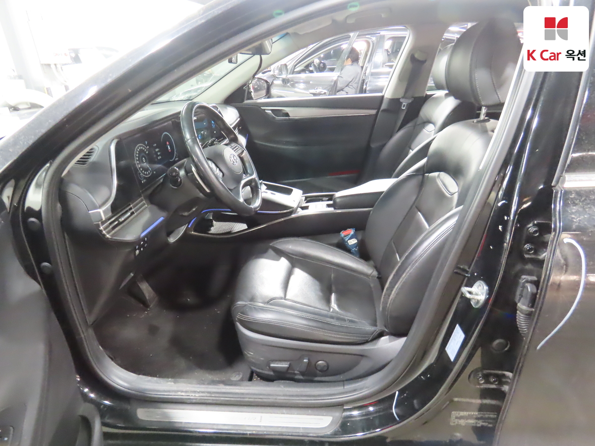 هيونداي - أزيرا - Image 19