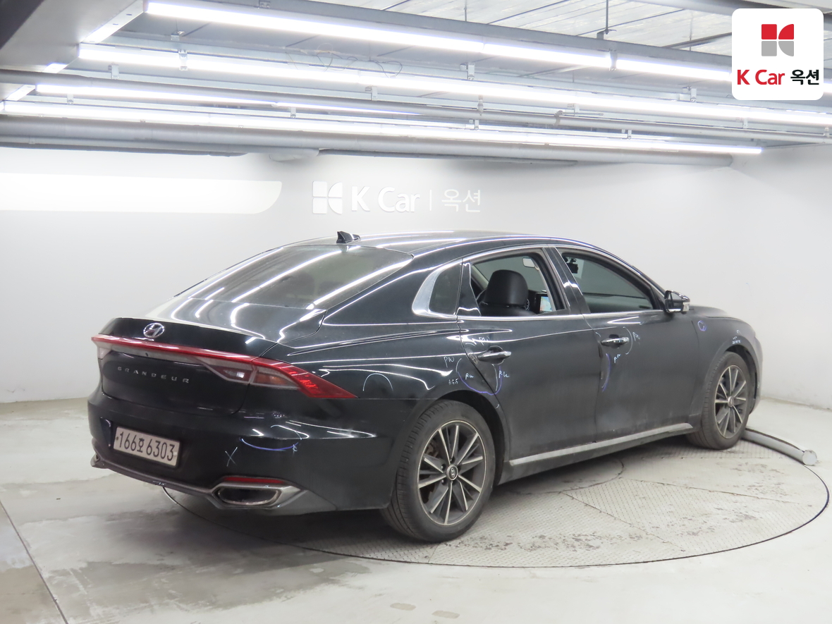 هيونداي - أزيرا - Image 2