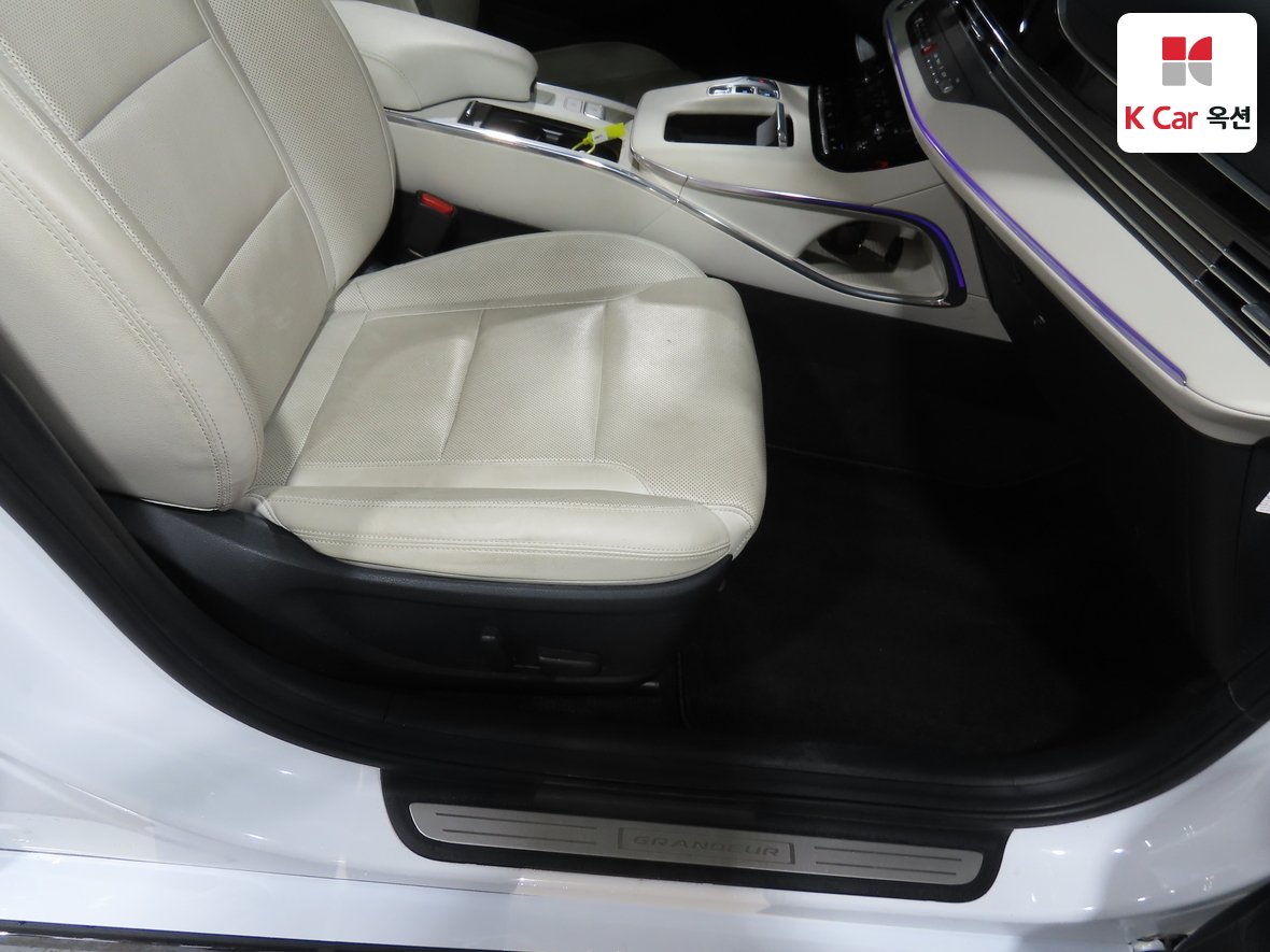 هيونداي - أزيرا - Image 32