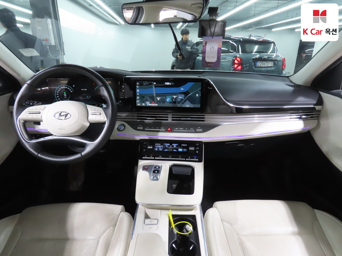 هيونداي - أزيرا - Image 3