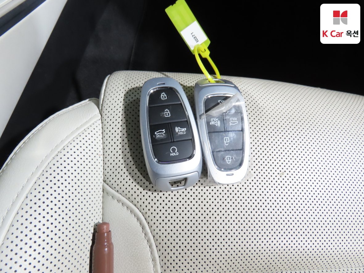 هيونداي - أزيرا - Image 17