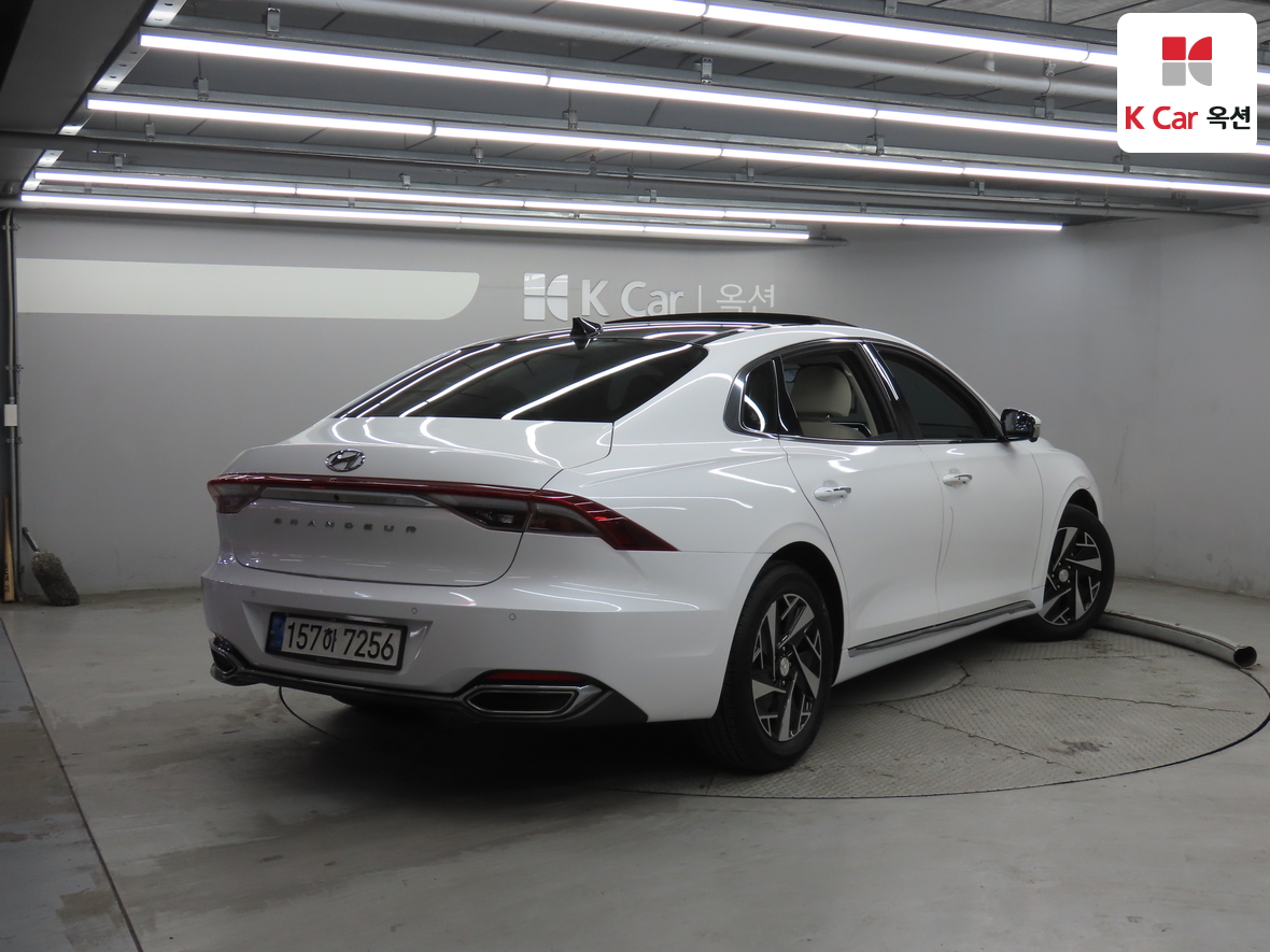 هيونداي - أزيرا - Image 2