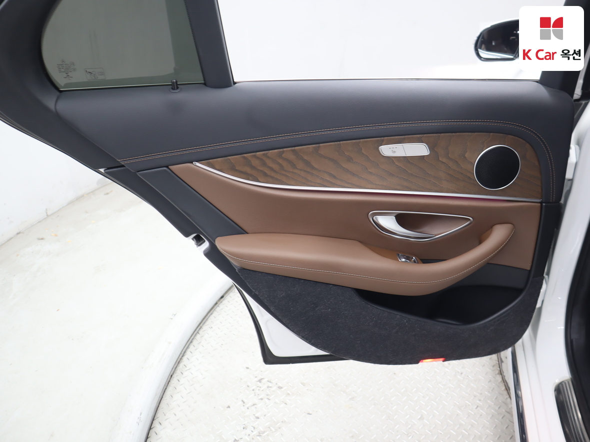 مرسيدس - E250 - Image 25