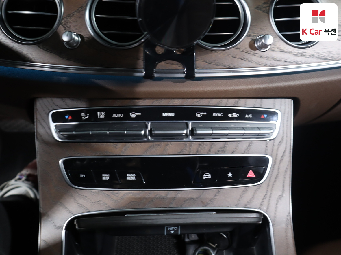 مرسيدس - E250 - Image 15