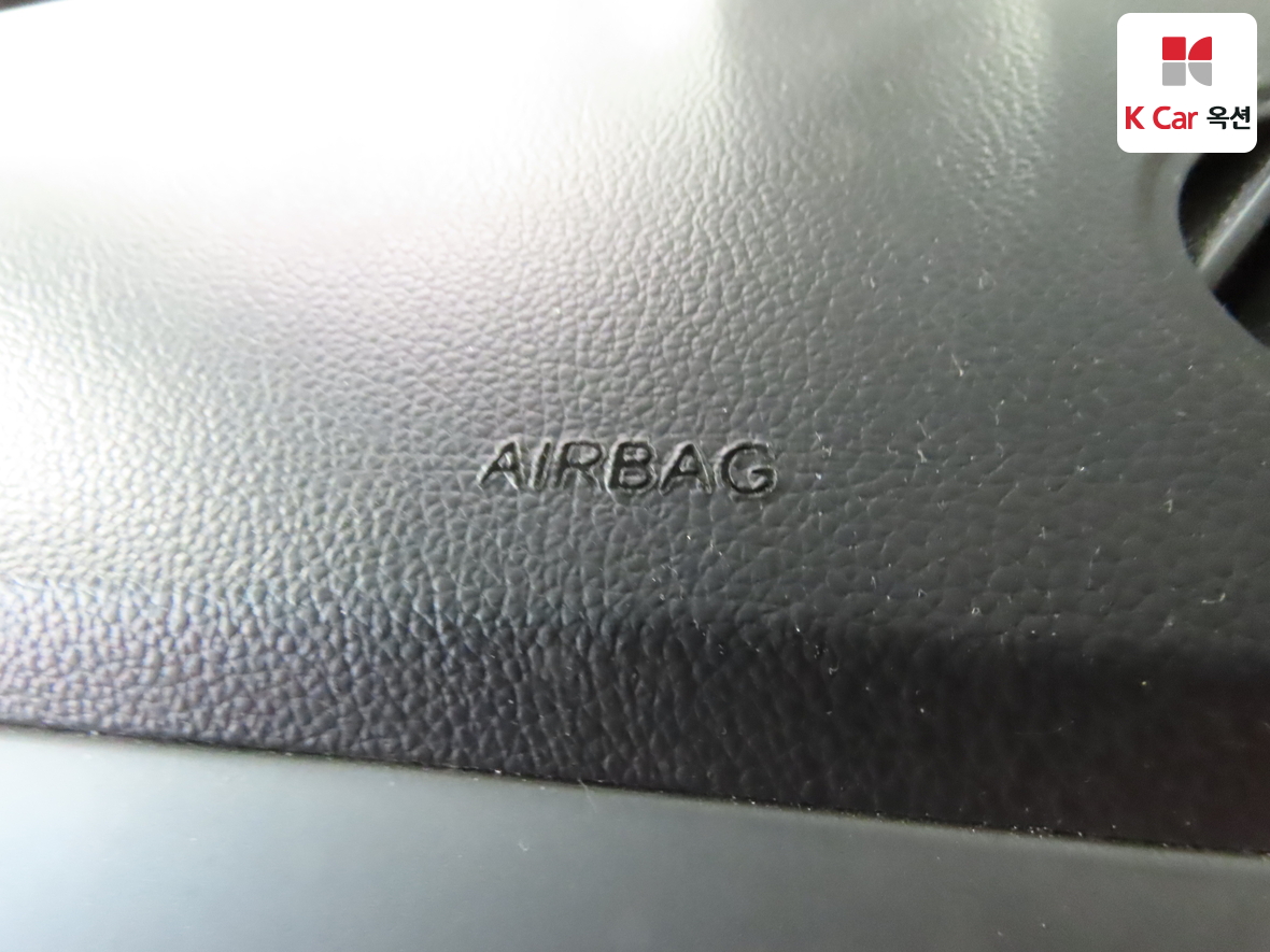 Car image 31