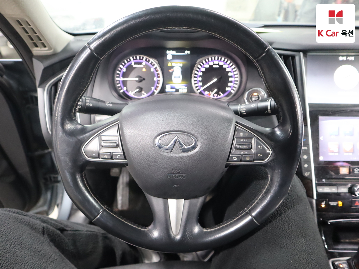 2014 - Infiniti Q50