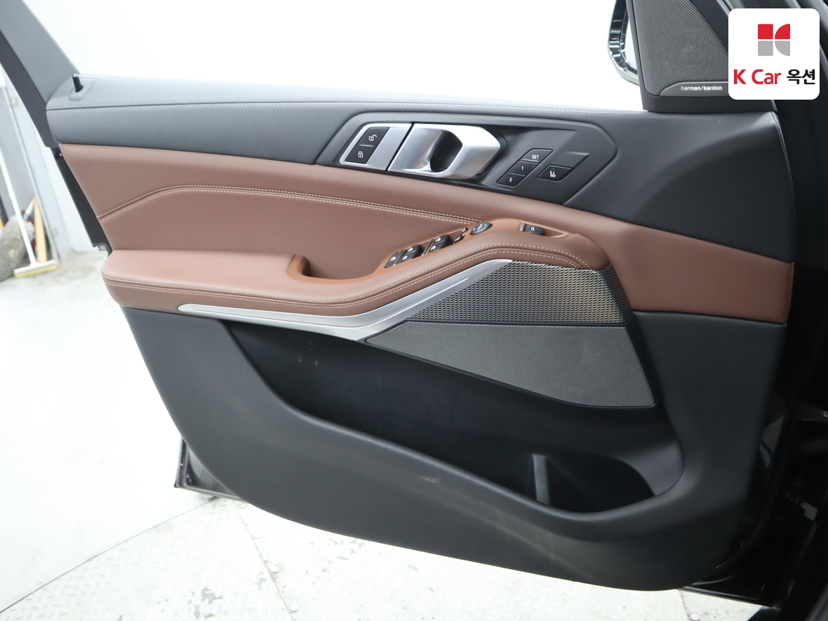 BMW X5 2020 - 이미지 8